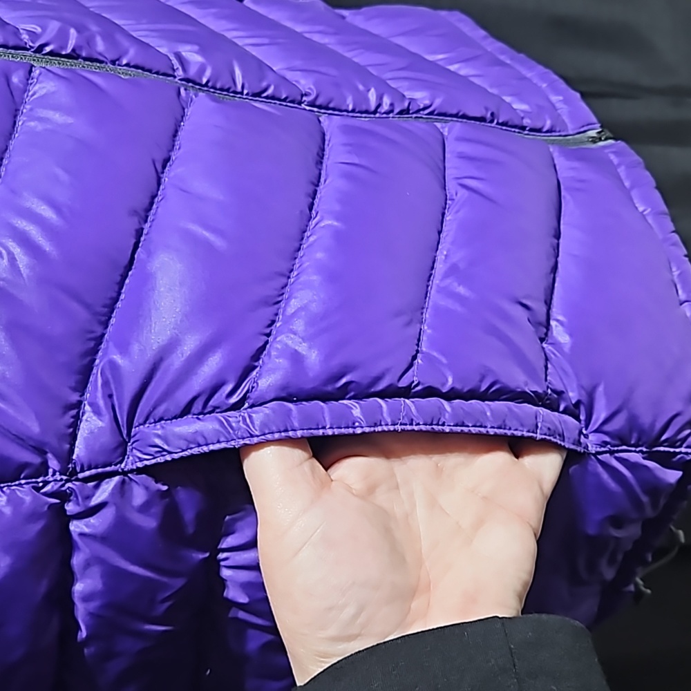 Packable Down Puffer Vest With Drawstring Waist - image 2